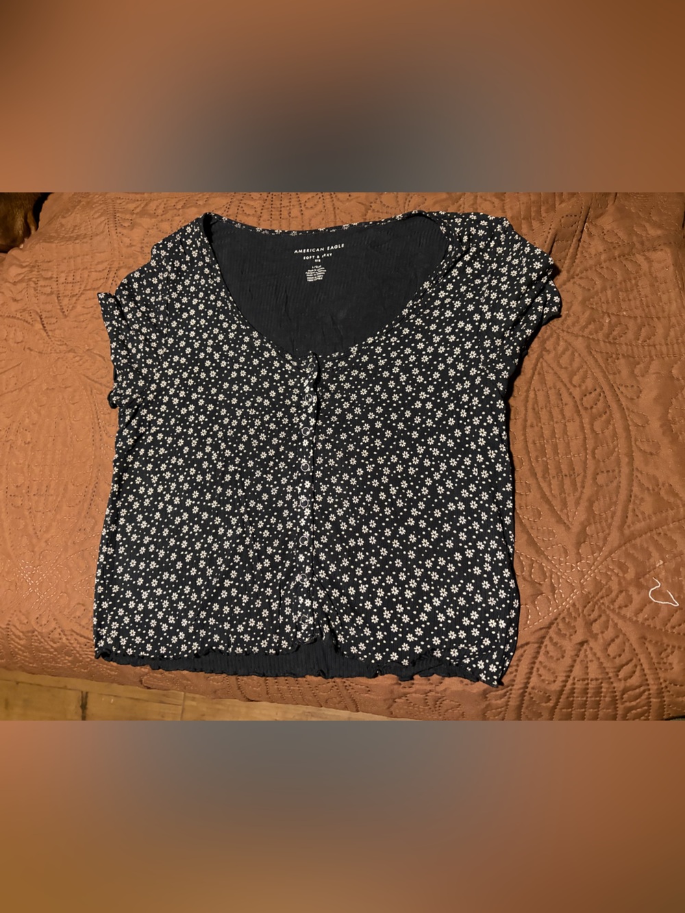 American Eagle Outfitters Black Floral Short Sleeve Tee